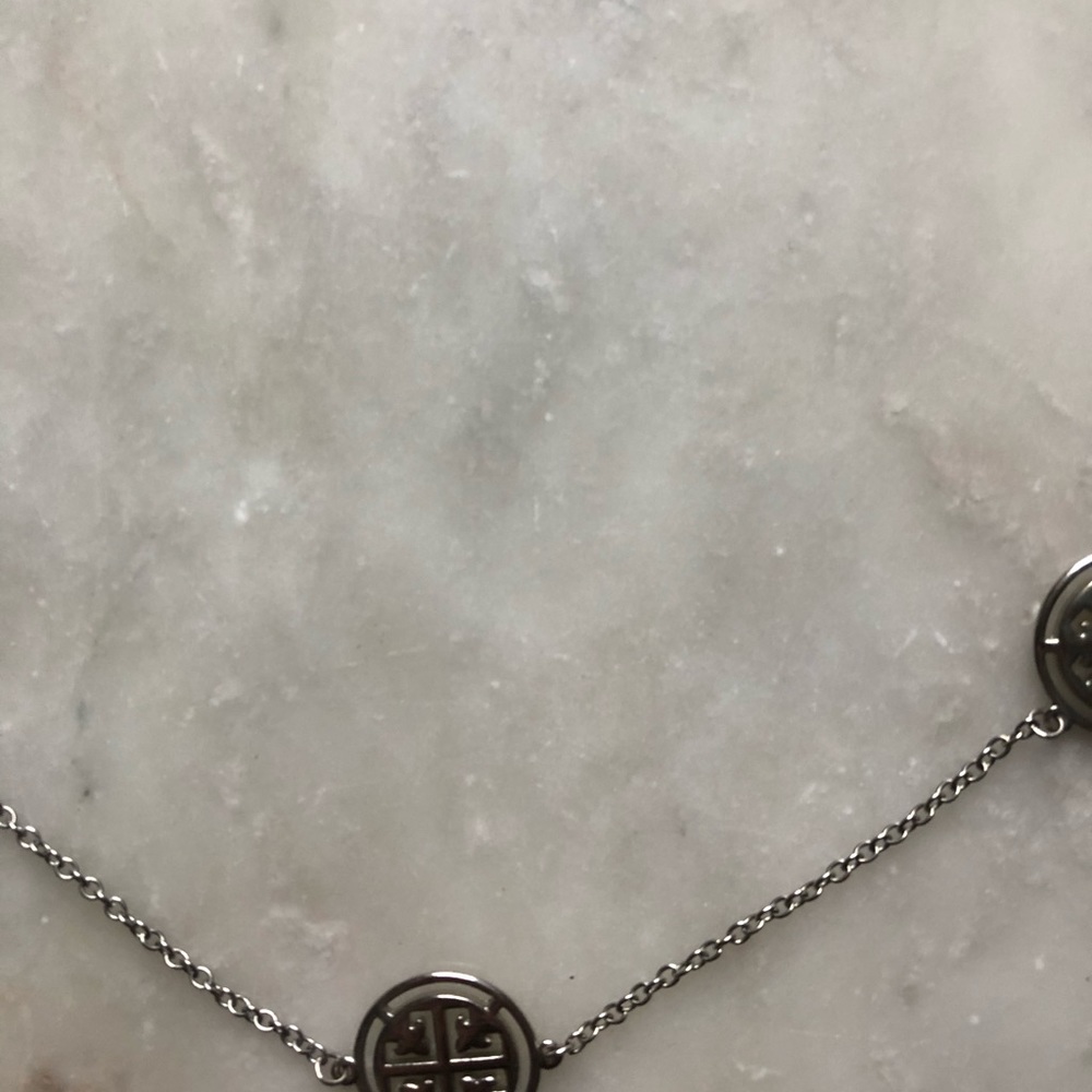 Silver Delicate Design Necklace - image 4